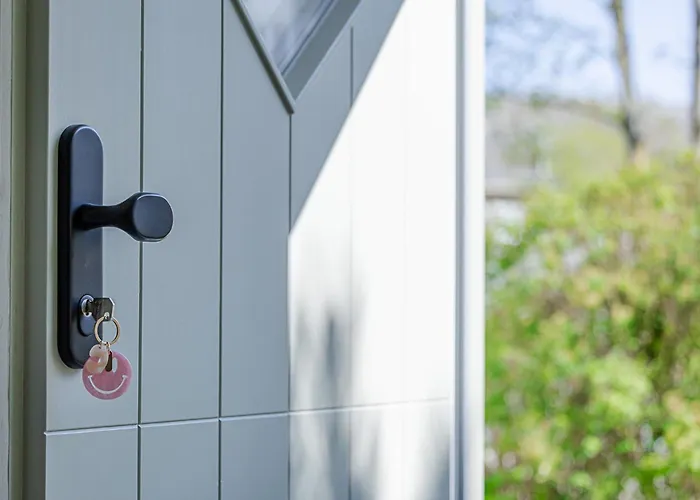 Kajuete #21 Dock 6c *